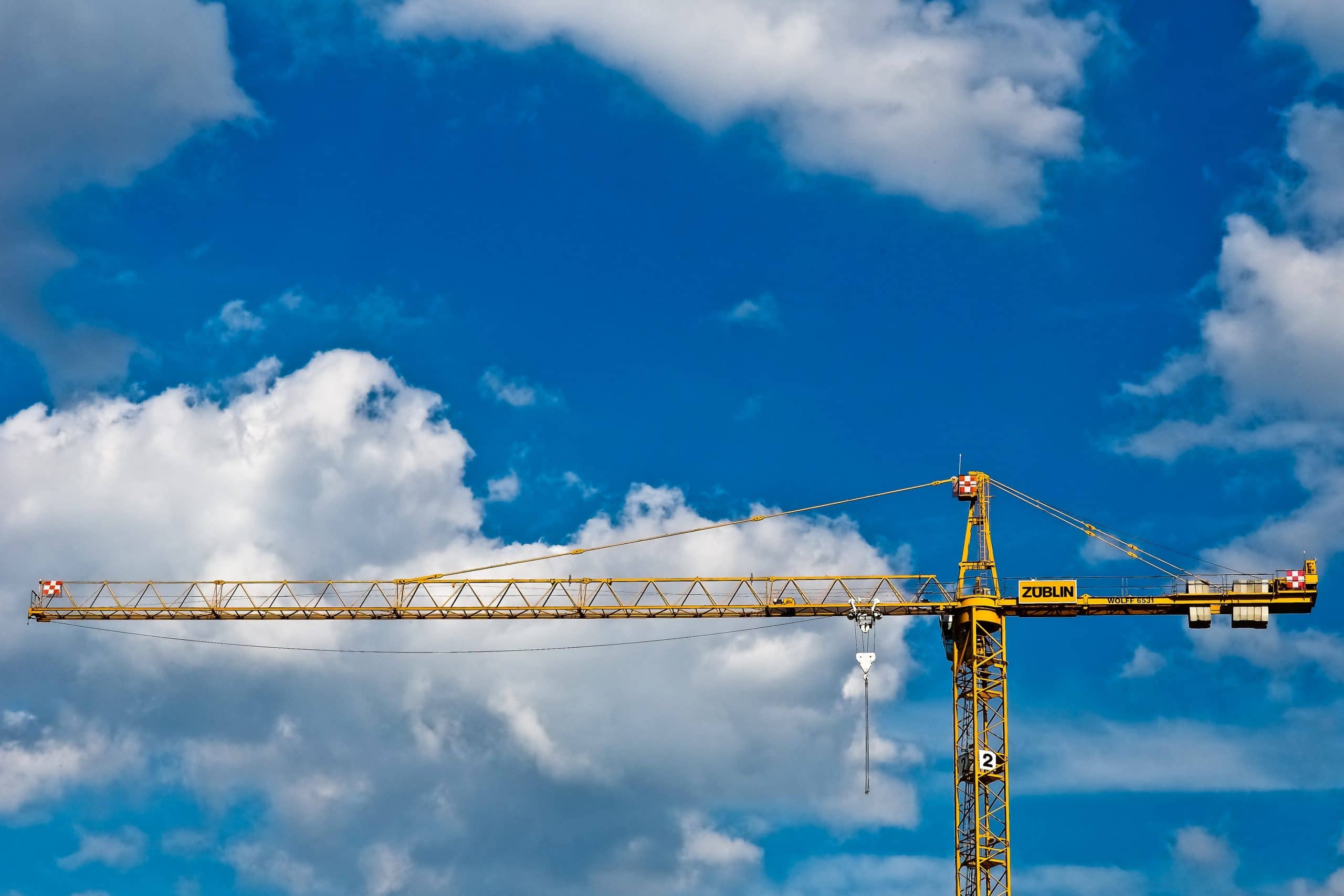 Contract Lift Vs. Crane Hire